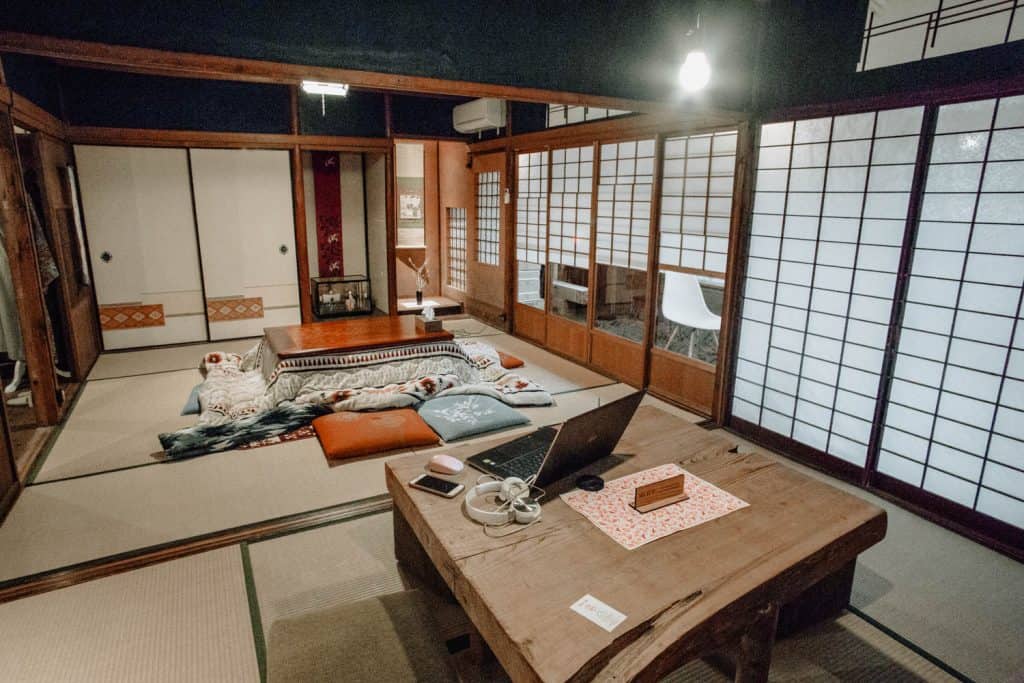 7 Days in Japan: The ultimate itinerary for one week in Japan (+ downloadable 7-day Japan itinerary) 6 traditonal japanese house in kanazawa