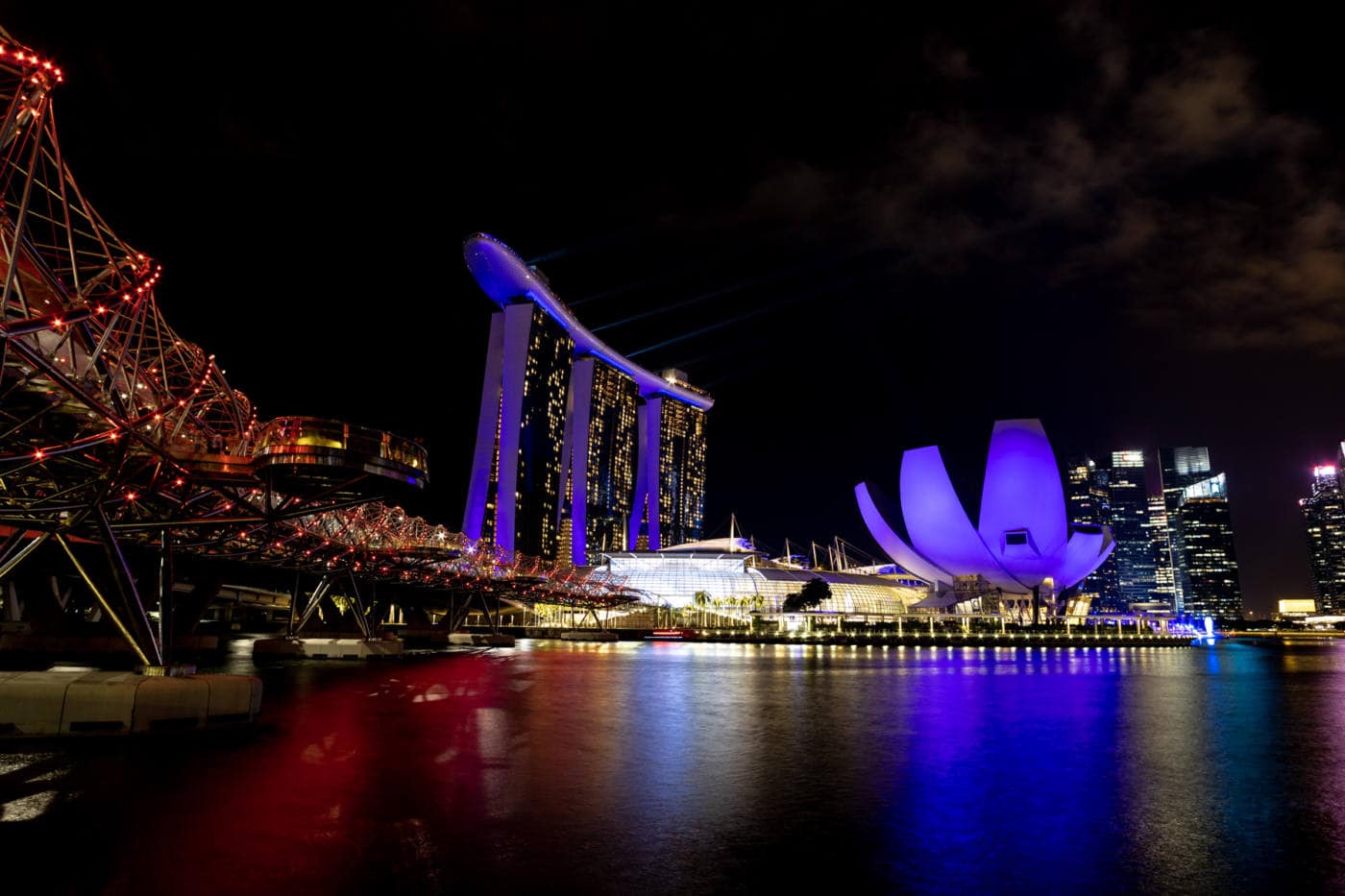 21 Singapore Facts & Other Useful Things To Know Before Going To Singapore 4 The nightly light and laser show at the Marina Bay Sands hotel in Singapore