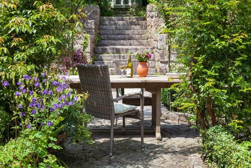 4 Days In Cornwall: A Long Weekend In Cornwall Guide For Eco-Conscious Travellers 6 classic cottages hayle